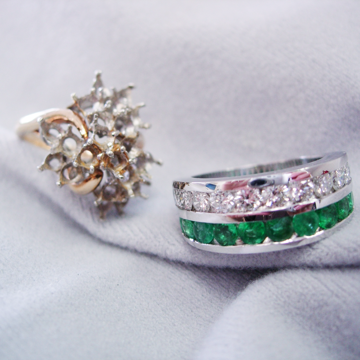 14K white gold with emeralds and diamonds